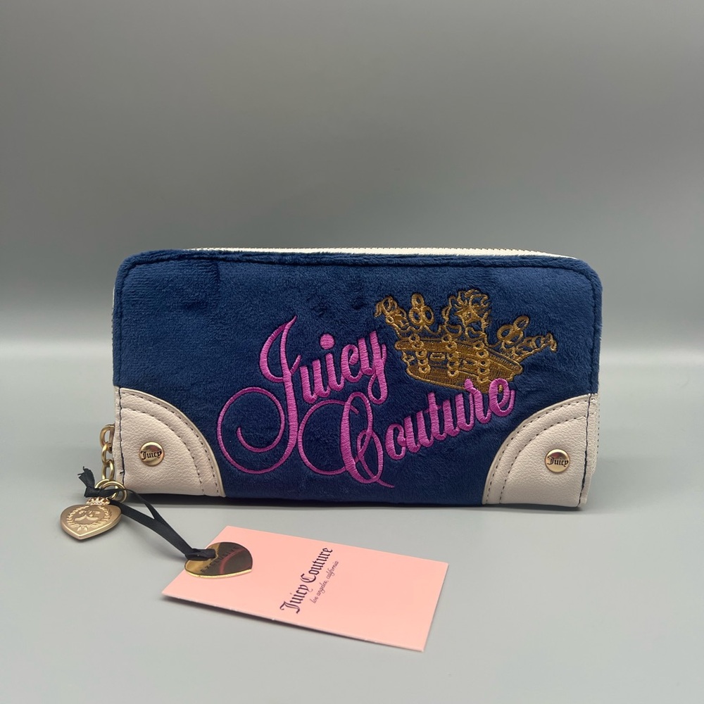 Juicy couture the key to juicy gusset zip around wallet